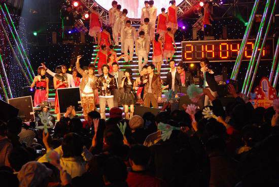 打破吉尼斯世界紀錄最長(cháng)時(shí)間演唱馬拉松卡拉OK