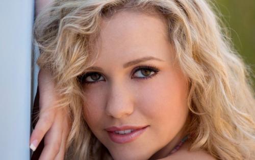 歐美av女優(yōu)排行 當今世上最性感的前十名av女星Mia Malkova