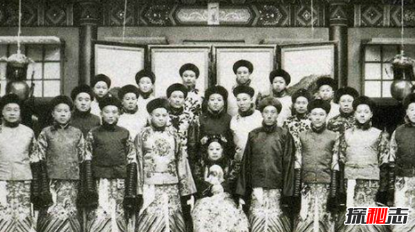 大太監李蓮英死亡之謎墳墓中只見(jiàn)頭顱和長(cháng)辮子(病死或仇家暗殺)